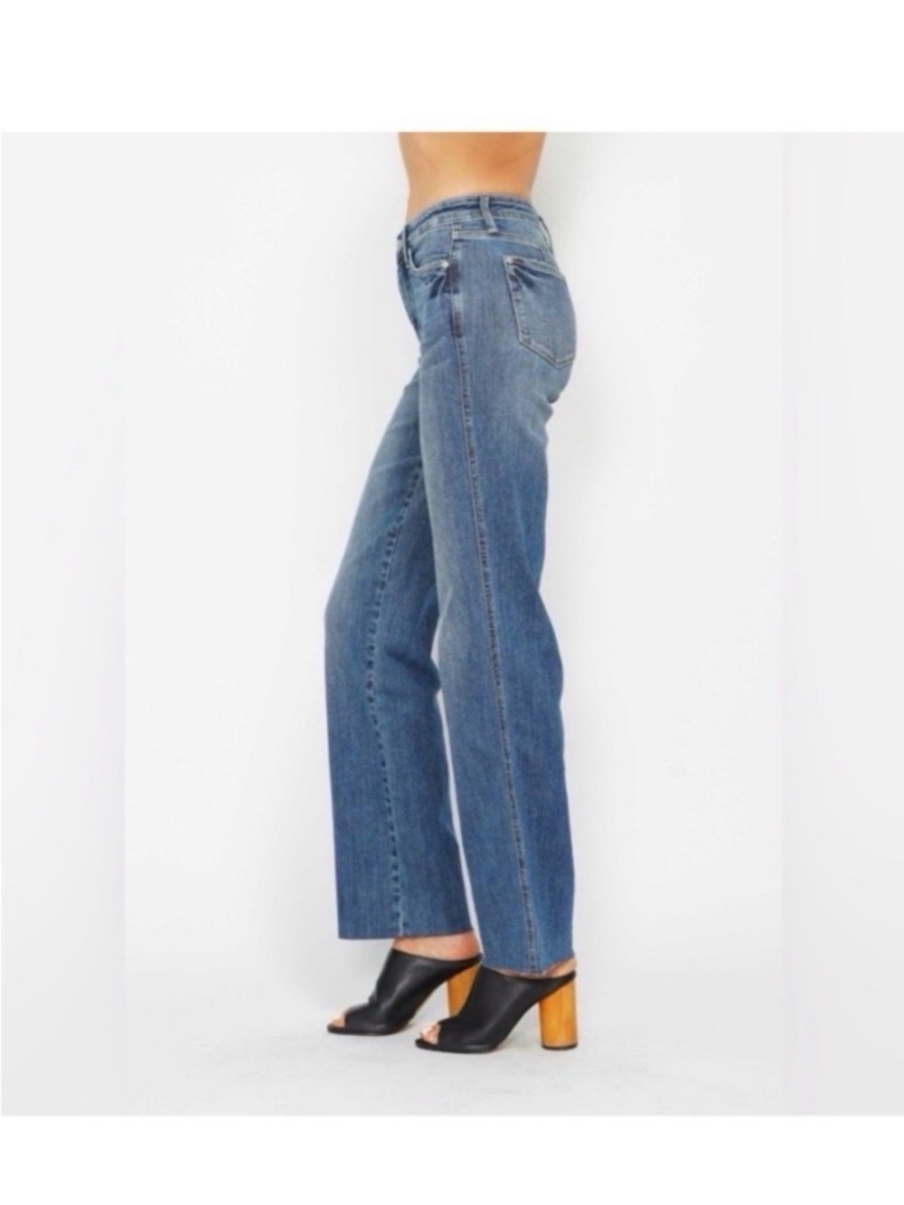 JUDY BLUE Straight Leg Raw Crop Jeans Size 31 New! - Picture 4 of 8